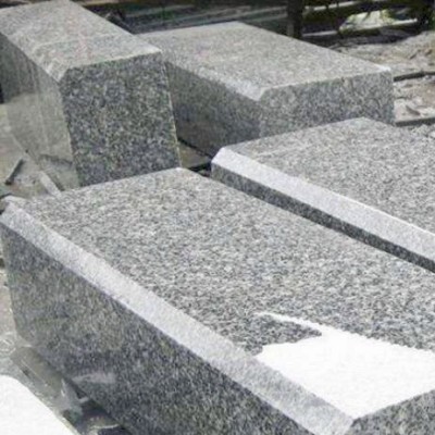 重庆直销路沿石路缘石 道牙侧石路边石 芝麻灰芝麻白花岗岩石材图2