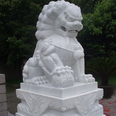 北方石雕石狮子 水泥雕塑石雕大理石爬狮 动物12生肖石雕石狮子图2