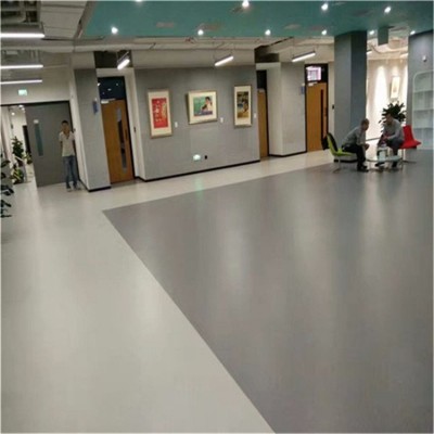 优质体育馆塑胶地板 PVC 运动 商用定制卷材地胶 林塑图2
